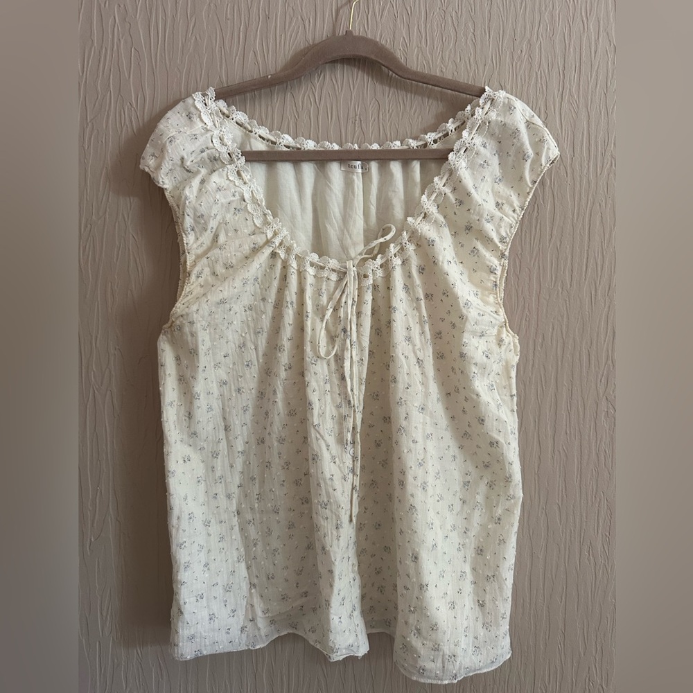 Neuflora Shelby blouse, Cream Floral Top
